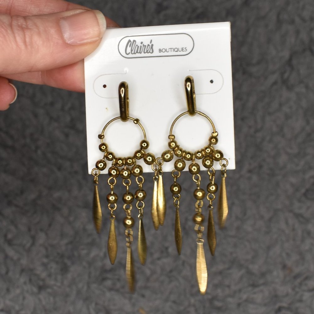 🔥 3/$15 NWT Claire's Boutique Bronze Chandelier Earrings